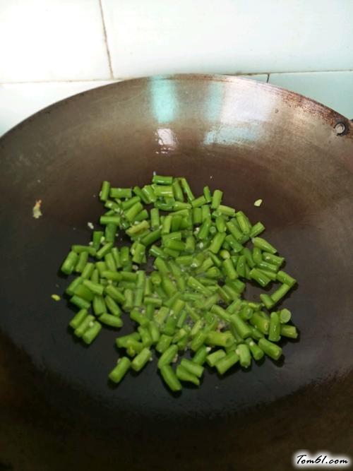 【四季豆炒鸡蛋】