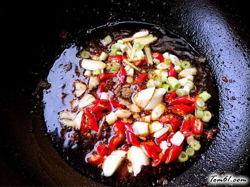 【红烧香辣鸡爪】