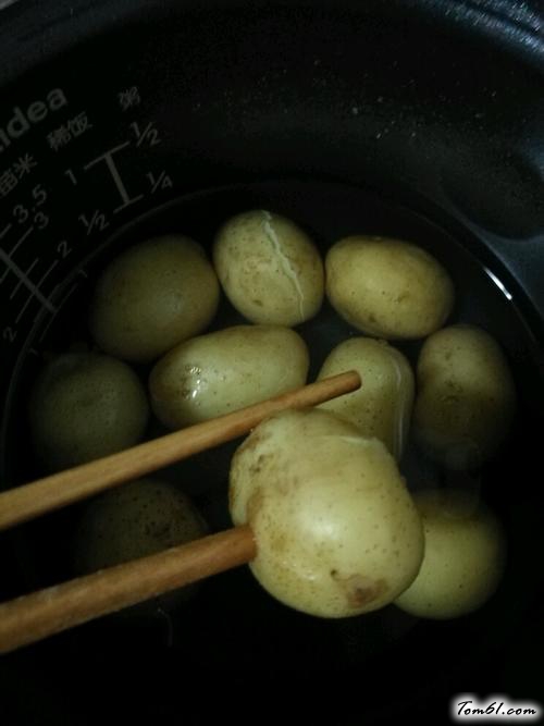 【麻辣小土豆】