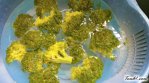 【西蓝花炒肉】