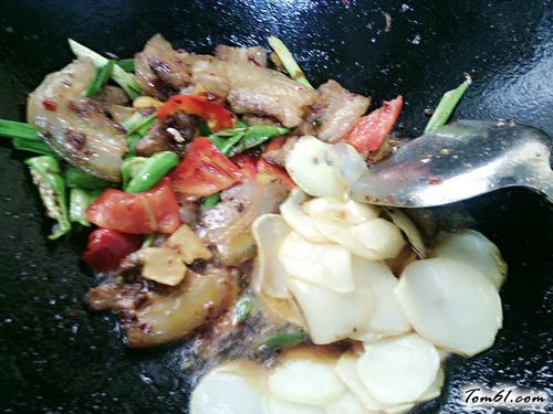 【土豆回锅肉】