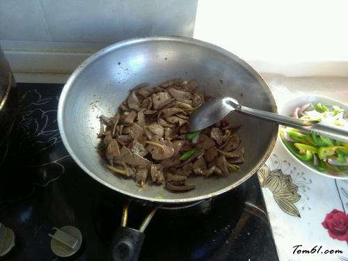 【猪肝炒青椒】