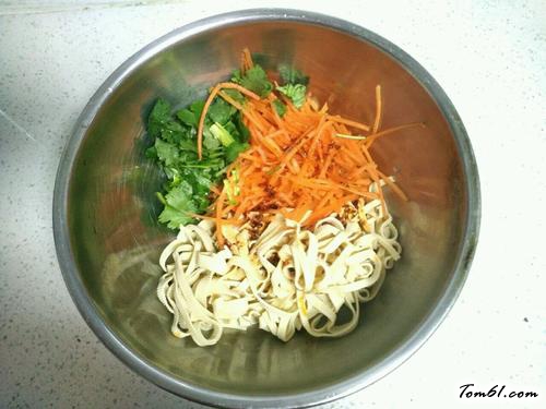 【酸辣千张丝】