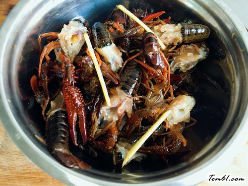 【啤酒闷小龙虾】