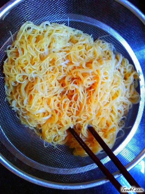 【包心菜炒粉丝】