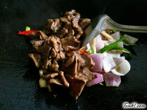 【小炒牛肉片】