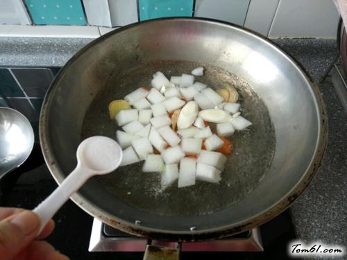 【汤圆蔬菜羹】