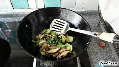 【蚝油香菇油菜家庭版】