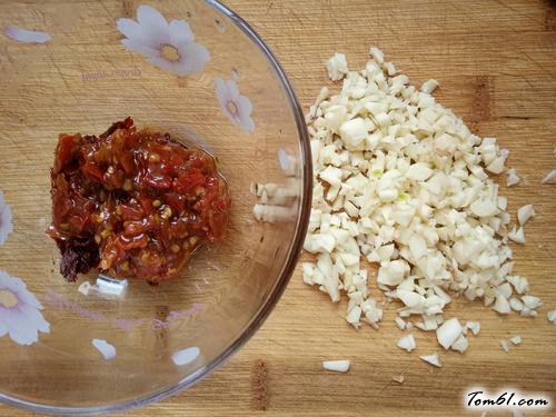 【蒜蓉鱼香蒸豆腐（福）】