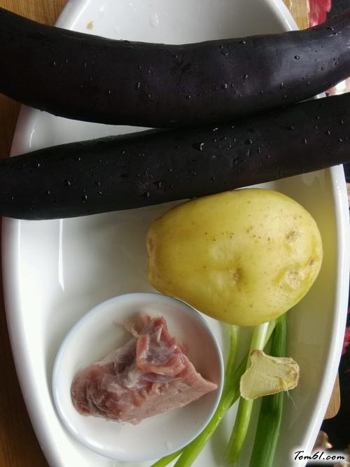 【东北版土豆炖茄子】