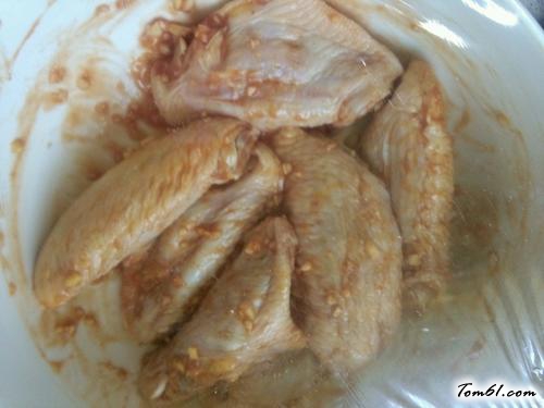 【蒜香茄汁烤翅】