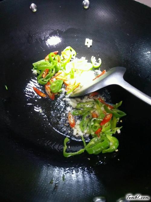 【家常溜丝瓜】