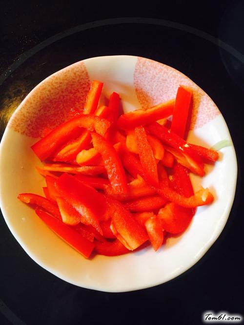 【素菜炒红薯粉丝】