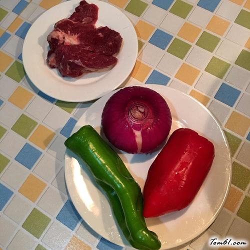 【洋葱炒牛肉】
