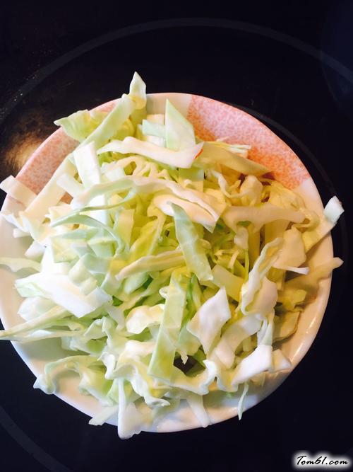 【素菜炒红薯粉丝】