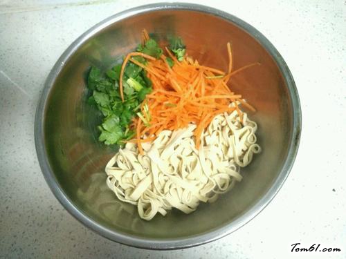 【酸辣千张丝】