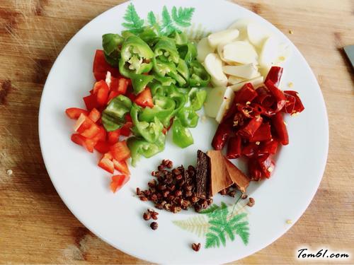 【啤酒闷小龙虾】