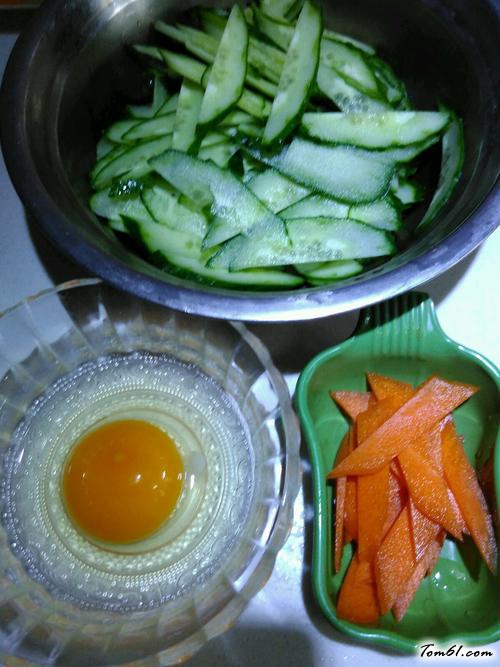 【黄瓜炒鸡蛋】