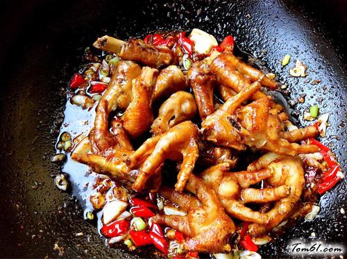 【红烧香辣鸡爪】