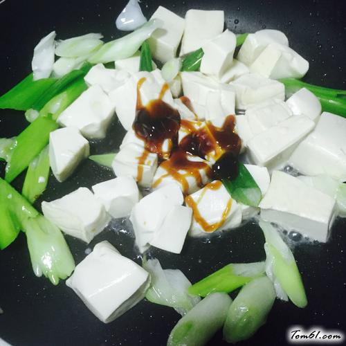 【大葱炒豆腐】