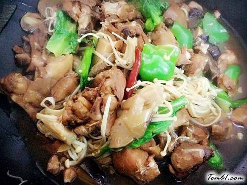 【家传黄焖鸡】