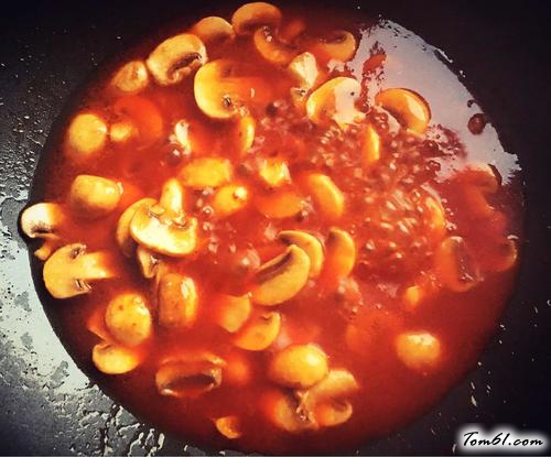 【辣椒酱炒芝士年糕】