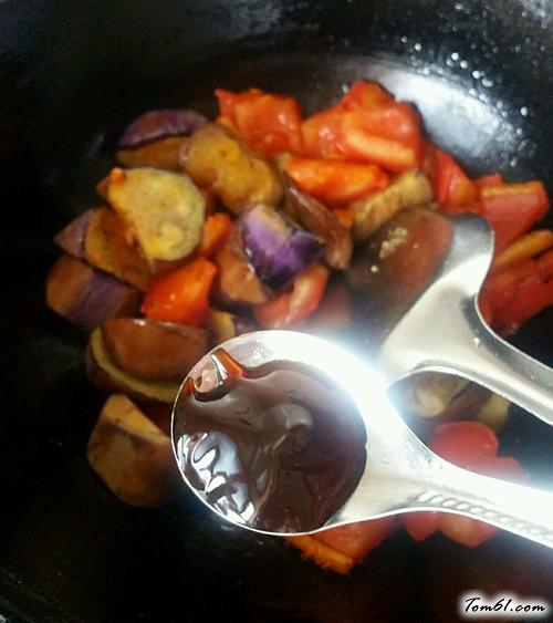 【茄子烧西红柿】