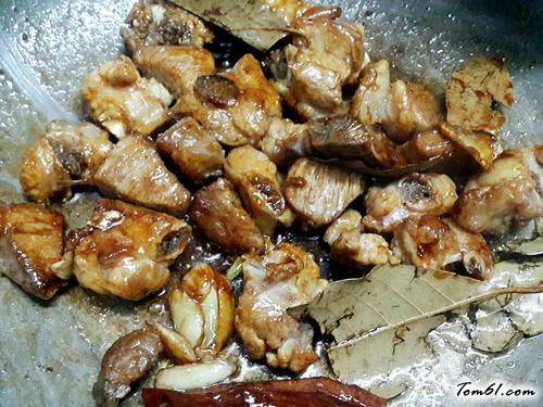 【莲藕烧排骨】