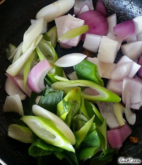 【双葱爆羊肉】