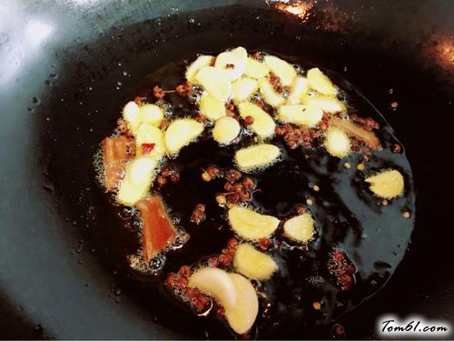 【啤酒闷小龙虾】