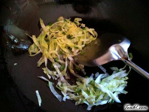 【包心菜炒粉丝】