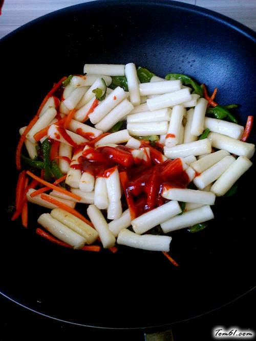 【辣炒打糕条】