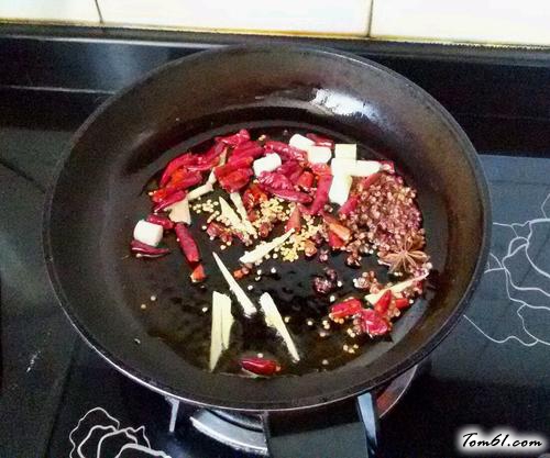 【香辣土豆炒鸡块】