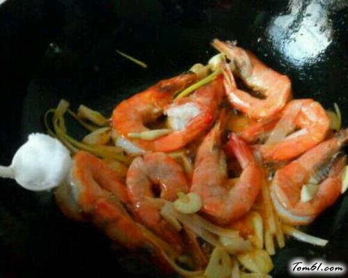 【油焖大虾】