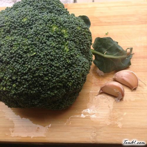 【蒜炒西兰花】