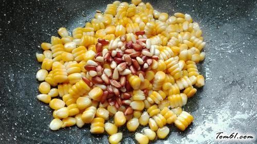 【玉米炒松子】