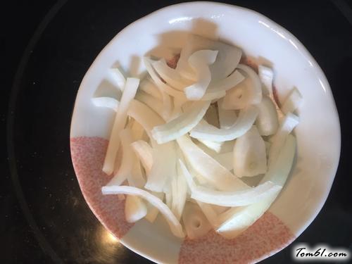 【素菜炒红薯粉丝】