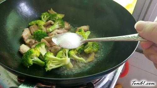 【西蓝花炒肉】