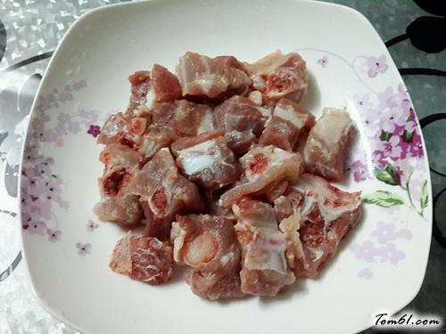 【莲藕烧排骨】