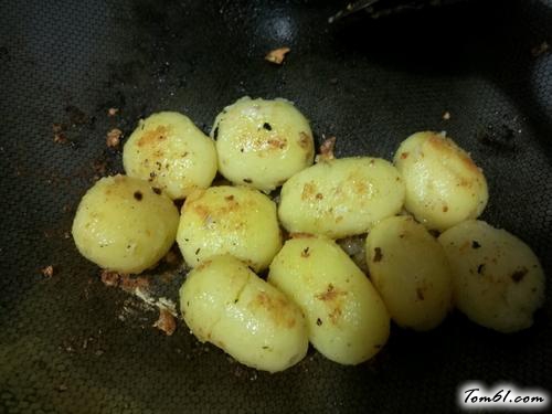 【麻辣小土豆】