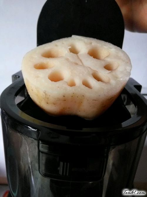 【猪肉藕丸子】