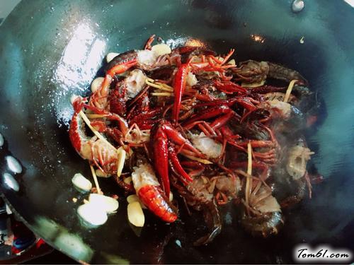 【啤酒闷小龙虾】