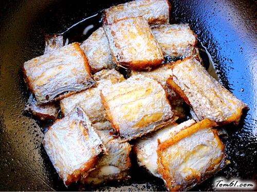 【家常红烧带鱼】