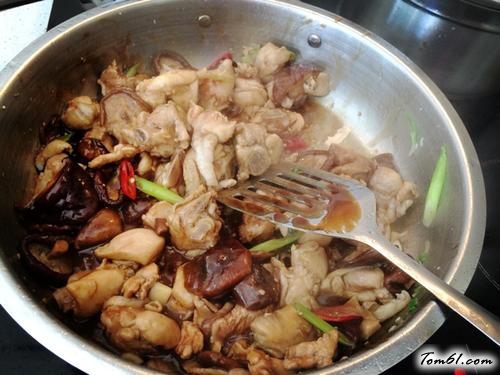 【香菇蚝油焖鸡肉】