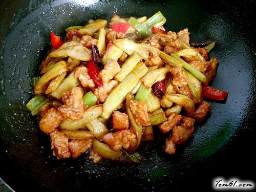 【肉段烧茄子】