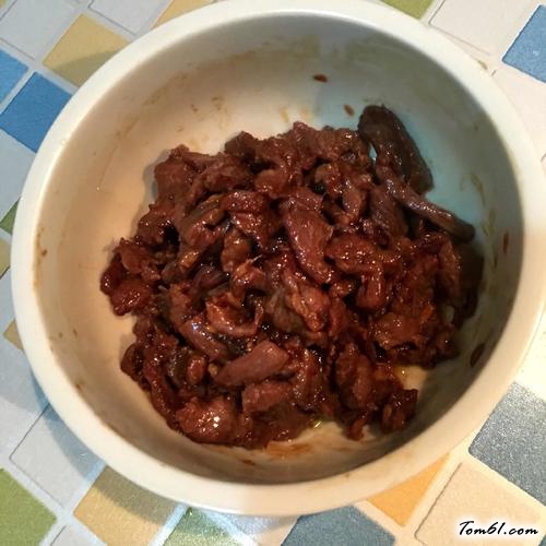 【洋葱炒牛肉】