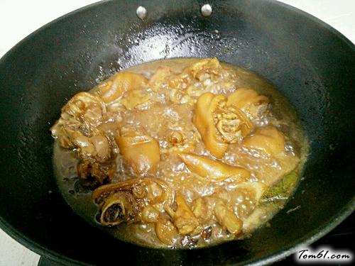 【啤酒焖猪蹄】