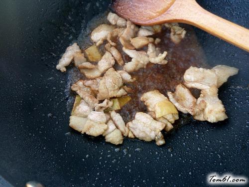 【肉片炒青椒】