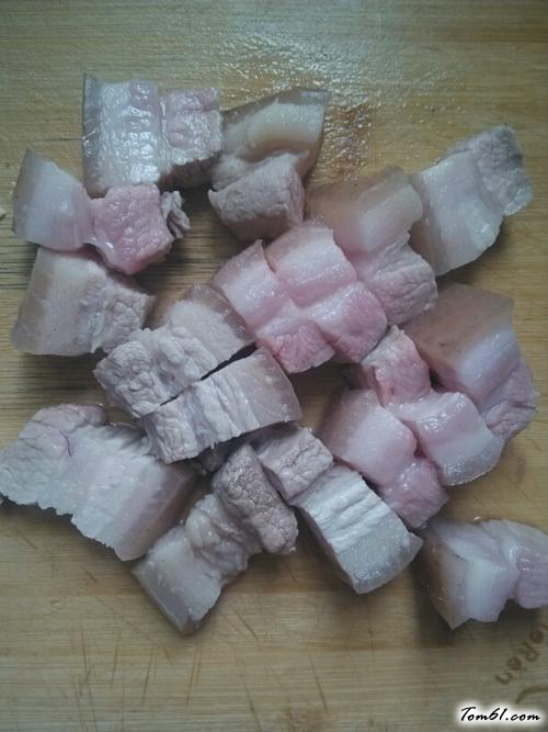 【酱烧五花肉千结】