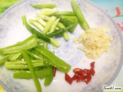 【洋葱爆猪肚】